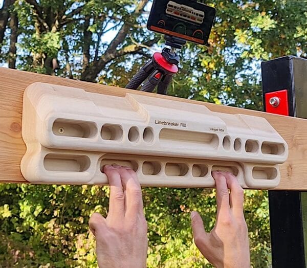 Fingerboard training exercises for lead climbing