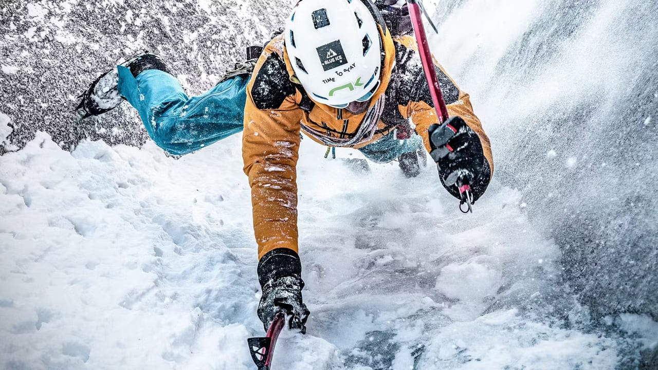 Ice climbing at the Eis Total festival