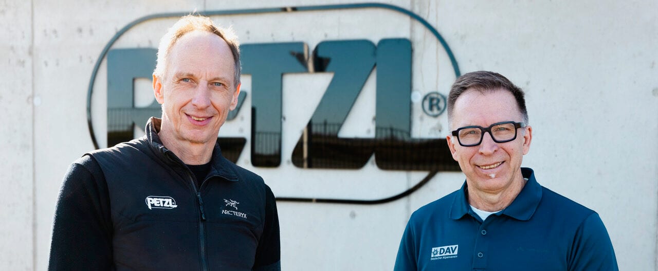 Petzl and DAV Expedition Team partnership handover ceremony