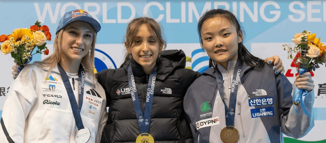 Annie Sanders and Janja Garnbret on the podium at the Wujiang Lead World Cup