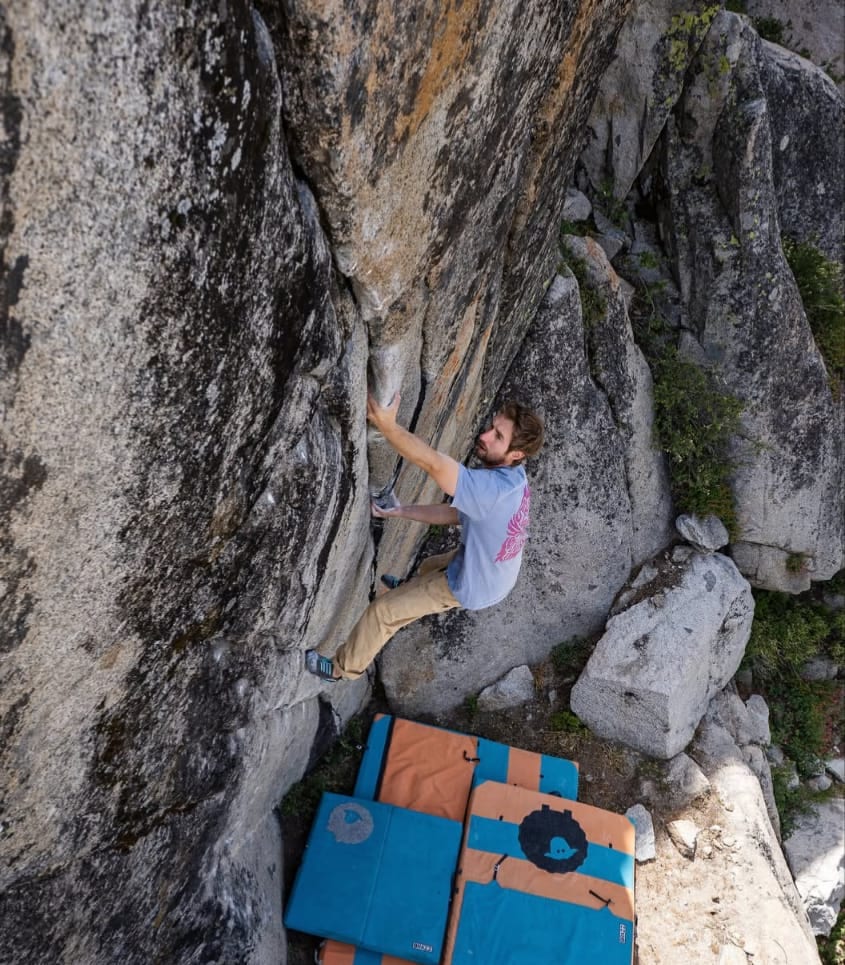 Simone Tentori on Equanimity 8C at Kirkwood Lake