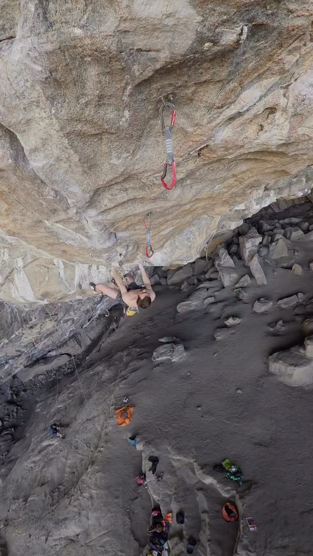 Will Bosi climbing in the Hanshelleren cave in Flatanger, Norway