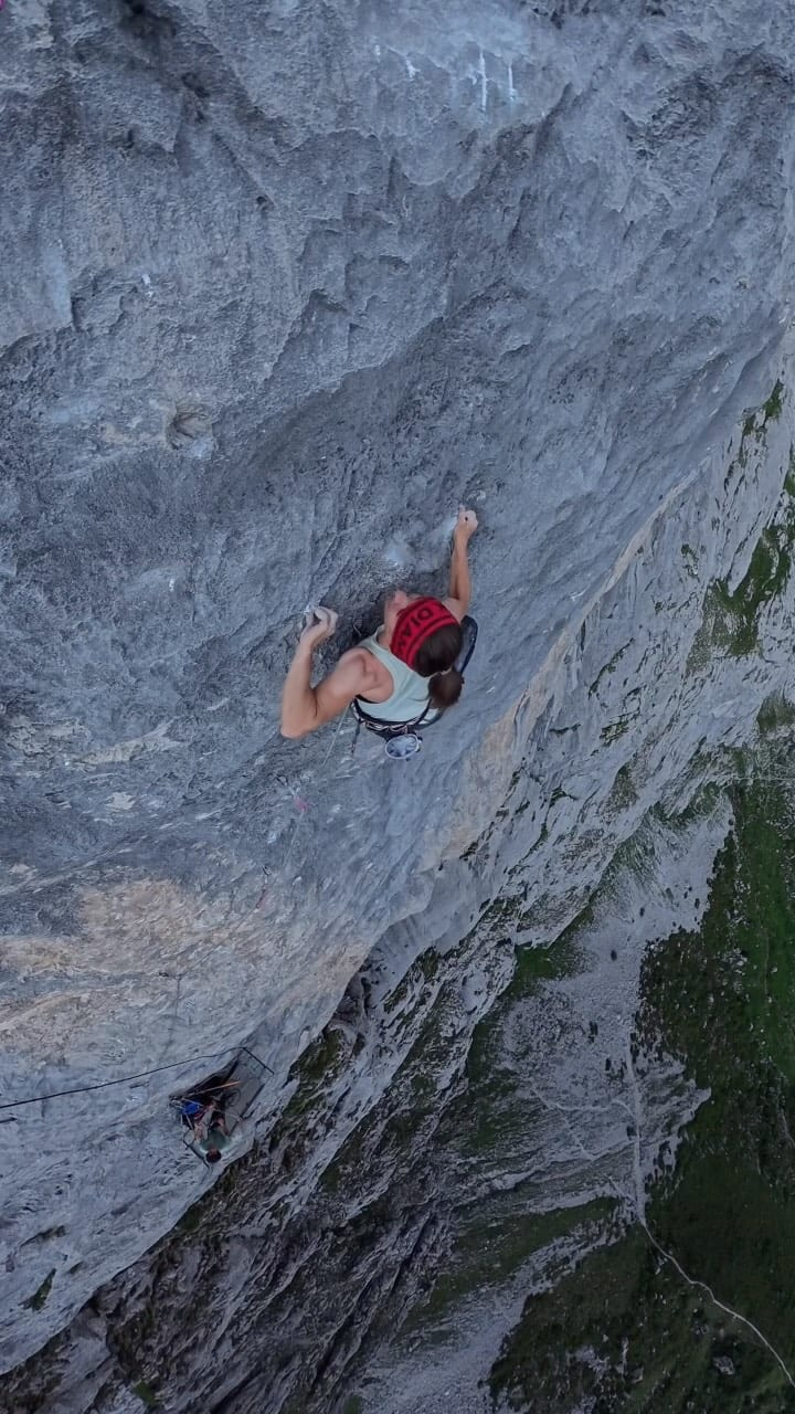 Babsi Zangerl on the multipitch route Déjà in the Rätikon
